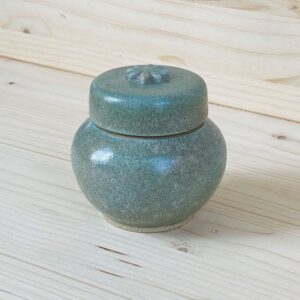 Groen potje met deksel